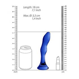 The glass dildo standing with all its measurements