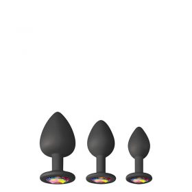 The black Glams Spades Anal Trainer kit three different size butt plugs