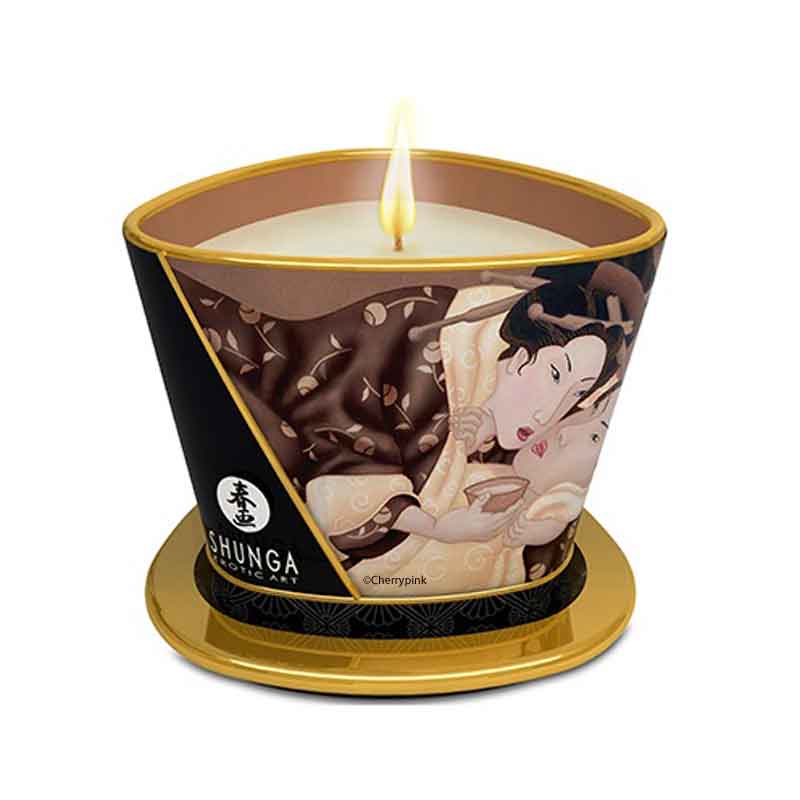 Shunga Massage Candle Chocolate lighting.