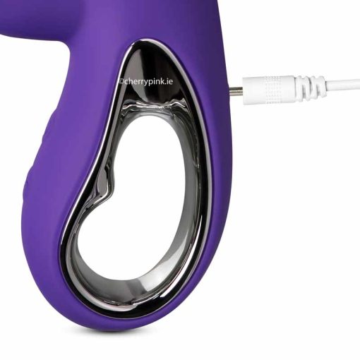 The handle of the vibrator has a hole for your fingers to fit into